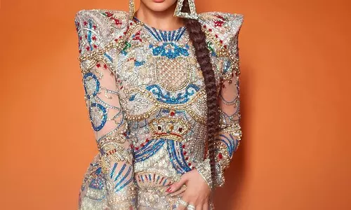 Sparkling Clicks Of Stellar Beauty Nora Fatehi!