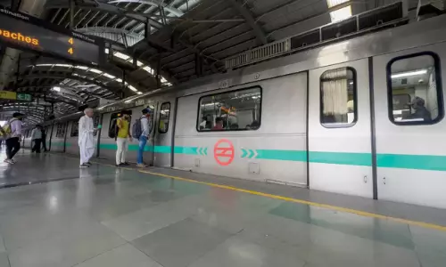 ఢిల్లీ మెట్రోలో ఆరాచకం.. హస్తప్రయోగం చేసి మైనర్ బాలికపై స్ఖలనం