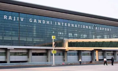 సరికొత్త రికార్డ్ సృష్టించిన శంషాబాద్ ఎయిర్ పోర్టు... ర్యాంక్ మారింది! సరికొత్త రికార్డ్ సృష్టించిన శంషాబాద్ ఎయిర్ పోర్టు... ర్యాంక్ మారింది!