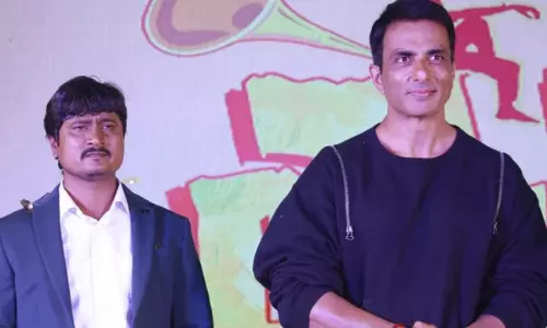 బాలీవుడ్ ని రిజెక్ట్ చేసి టాలీవుడ్ లో అందుకే!