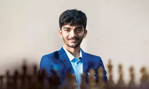 ఆనంద్  కు గుకేశ్  ఎఫెక్ట్... 37ఏళ్ల రికార్డ్  17ఏళ్ల కుర్రాడి వల్ల ఫినిష్!