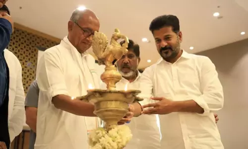 వైఎస్ కోసం చేసిన కసరత్తుతో సివిల్స్ కొట్టేయొచ్చు.. వైరల్ గా రేవంత్ వ్యాఖ్యలు