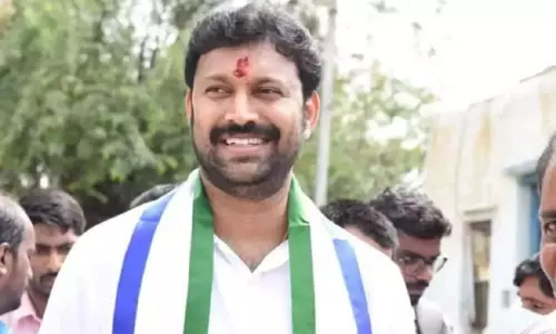 అవినాష్ రెడ్డి బెయిల్ రద్దు చేయాల్సిందే....ఏం జరుగుతోంది...?