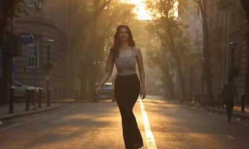 Meenakshi Chaudhary captivating looks Meenakshi Chaudhary captivating looks