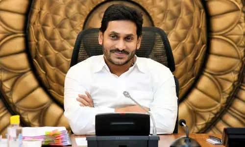 విశాఖ రాజధాని...ప్లాన్ బీతో జగన్ దూకుడు