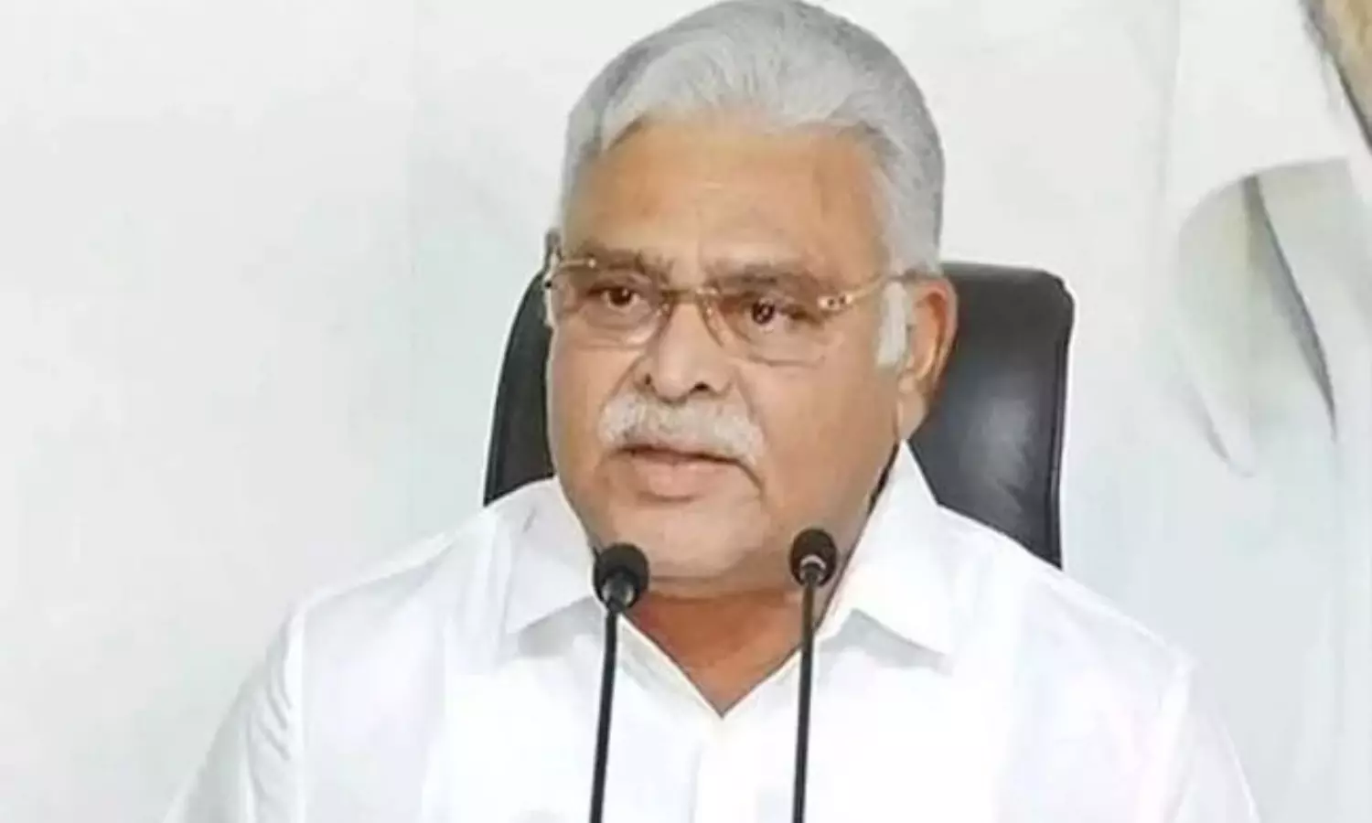 హైదరాబాద్ నుంచి బ్రో రావొచ్చు... అంబటి కీలక వ్యాఖ్యలు! హైదరాబాద్ నుంచి బ్రో రావొచ్చు... అంబటి కీలక వ్యాఖ్యలు!