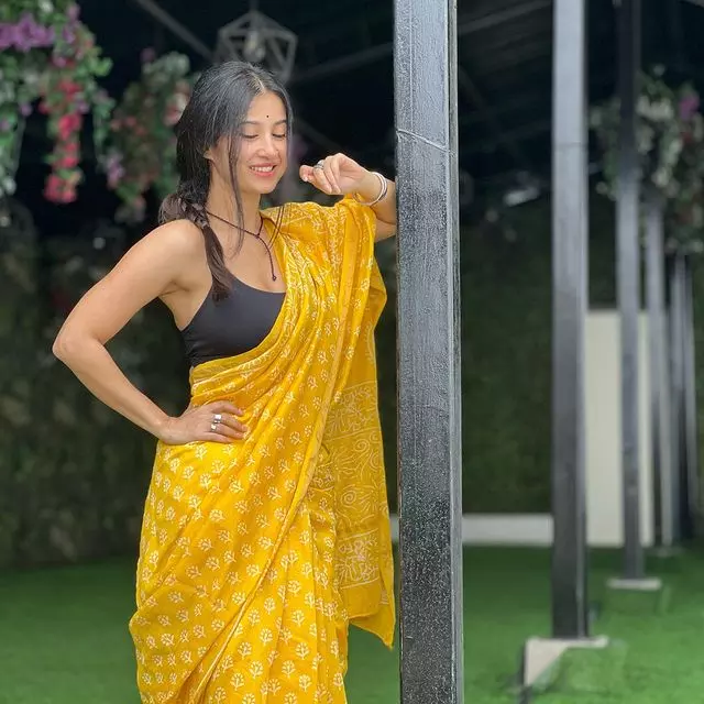 Astonishing Poses Of Bengali Beauty In Monokini! Astonishing Poses Of Bengali Beauty In Monokini!