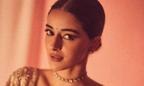 ఘాటైన అందాలతో లైగర్ పాప జోష్..