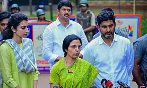 రాజమండ్రిలో భువనేశ్వరి, బ్రాహ్మణి ఎక్కడ ఉంటున్నారు? రాజమండ్రిలో భువనేశ్వరి, బ్రాహ్మణి ఎక్కడ ఉంటున్నారు?