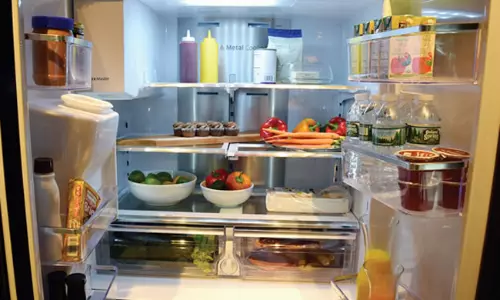 ఫ్రిజ్‌ లో ఉంచిన ఆహారాలు వేడిచేసి తింటున్నారా... ఇదొకసారిచదవండి!