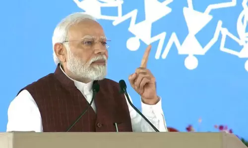 మోడీ చేతిలో సనాతన ధర్మాస్త్రం... డిఫెన్స్ లో  ఇండియా కూటమి  ?