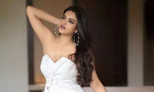 నిధి అగ‌ర్వాల్ ఆశ‌లన్నీ ఆవిర‌వుతున్నాయా?