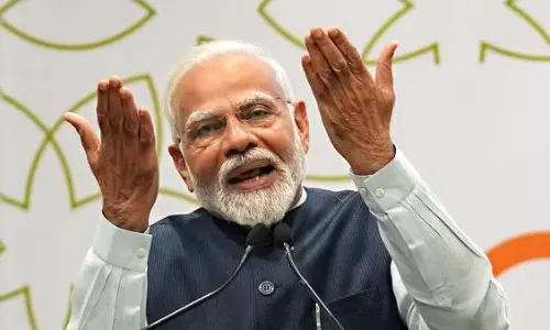 తెలంగాణలో బీజేపీని ఖ‌తం చేసే పనిలో బిజీ మోడీ!