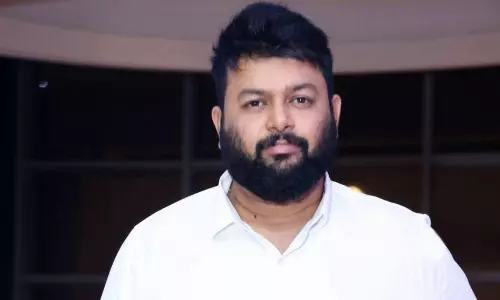 ట్రోల్స్ కి పని చెబుతున్న థమన్