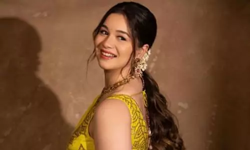 హీరోయిన్ రేంజ్ అందాలతో సారా టెండూల్కర్‌