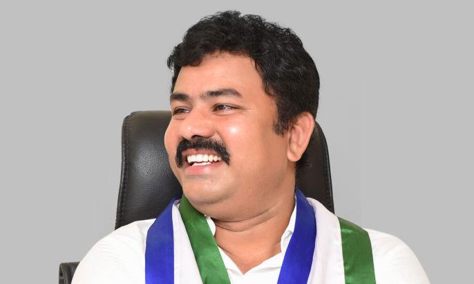 ఉత్తరం తిరిగి దండం పెట్టాల్సిందేనా రాజా వారూ...! | YCP leaders are ...