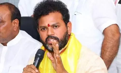 పోలికతో షాకిచ్చిన రామ్మోహన్ నాయుడు.. నంబితో బాబుకు పోలికా?