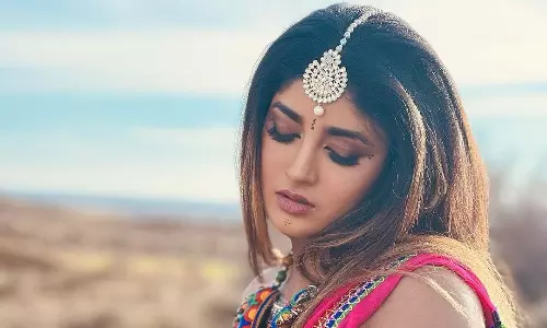 బంజారా బ్యూటీలా మెరిసిపోతున్న డింపుల్...!