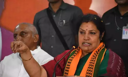 వైసీపీ మీద  సీబీఐ... సీరియస్ గానే పురంధేశ్వరి.....?