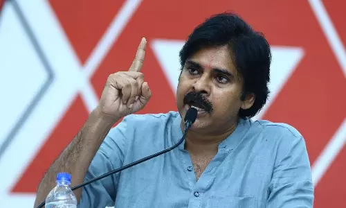 టీడీపీ బీజేపీ పొత్తులను సెట్ చేసేది పవనేనట....!