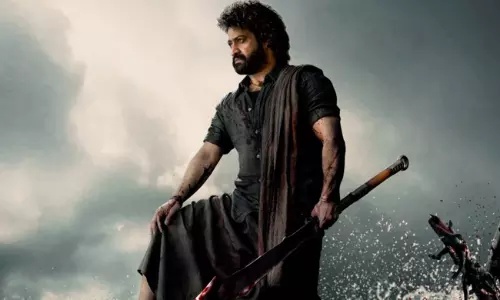 దేవ‌ర కోసం క‌ర్ణాట‌క నుంచి ఇసుక బండ‌రాళ్లు!