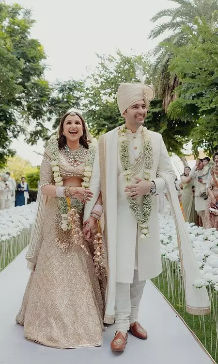 Parineeti & Raghav Chadda Tie The Knot! Wedding Snaps Are Out!