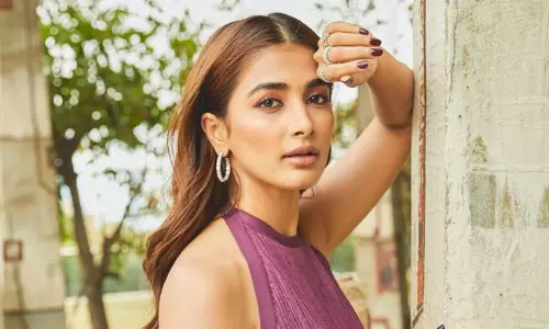 పూజా బేబీ లవ్ లో పడిందా.? పడేశారా..?