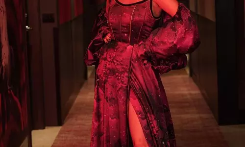 Captivating Looks Of Amyra Dastur In Red! Captivating Looks Of Amyra Dastur In Red!