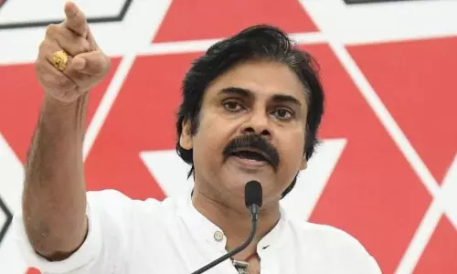 అన్నా డీఎంకే తెగదెంపులు... పవన్ లో కొత్త ఆలోచనలు...?