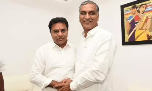 ఇటు కేటీఆర్.. అటు హరీష్ రావు