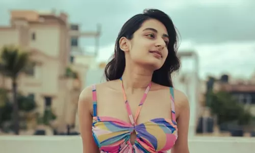 ఫోటో స్టోరి: క‌న్నుల పండుగ‌లా దృశ్యం అమ్మాయి