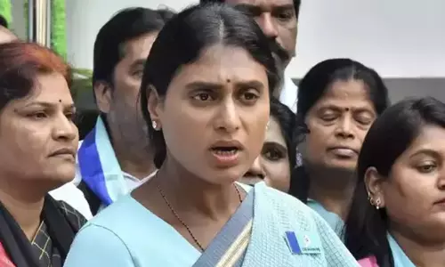 అయోమయంలో షర్మిల  ?