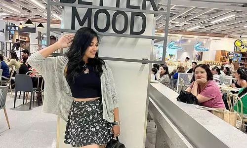 Anjali Flaunts a Little Black Skirt, Big Style Statement