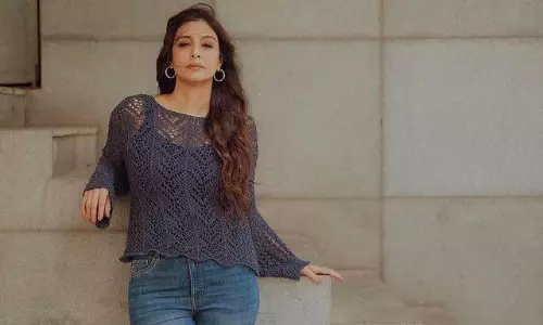 ఈమె వయసు నిజంగా 51 అంటే నమ్ముతారా?