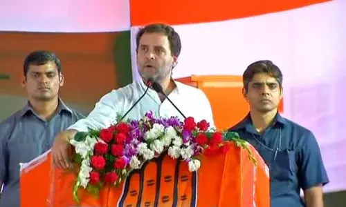 కేసీఆర్ కంటే ఫాస్ట్ ... తెలంగాణ‌కు రాహుల్‌...