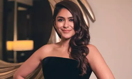 పిక్ టాక్ : టైట్ బ్లాక్ ఔట్‌ ఫిట్‌ లో కన్నుల విందు