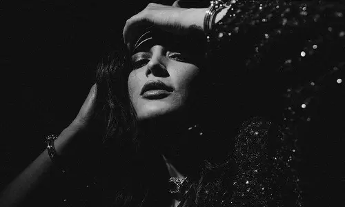 The toned curves of Shruti Hassan The toned curves of Shruti Hassan