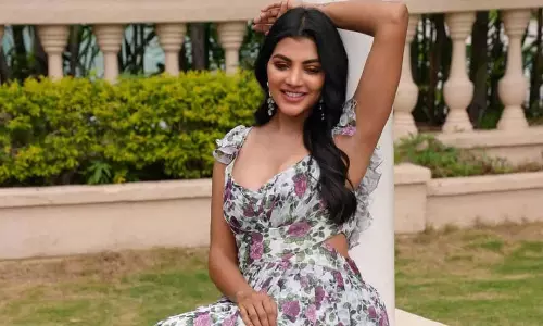 Lahari Sharis Enchanting Floral Dress Redefines Gorgeousness