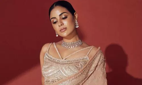 Samyuktha Menon serves adorable looks in ethnic wear