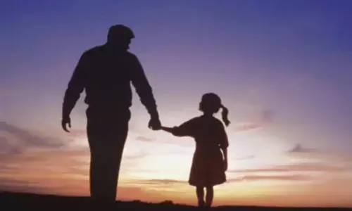 Study Says Fathers With Daughters Have Long Lifespan!