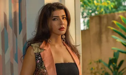 Lakshmi Manchu Shifting Base To Mumbai!