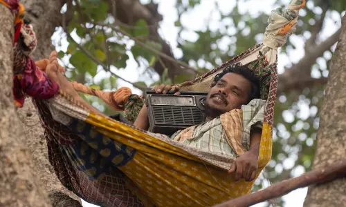 Can Sampoornesh make it big with Martin Luther King?