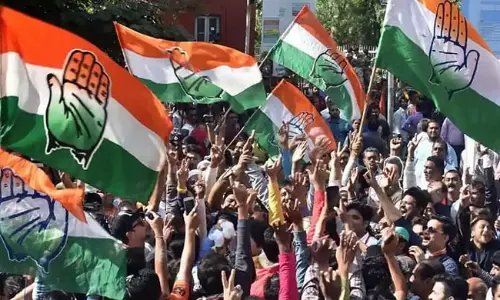 కాంగ్రెస్ లో తీర్మానాలు చెల్లవా? ఉత్తమ్, మైనంపల్లికి మినహాయింపులు అందుకేనా?