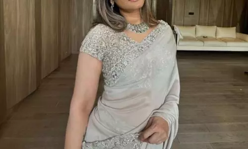 Namrata is an absolute stunner in this embroidered saree