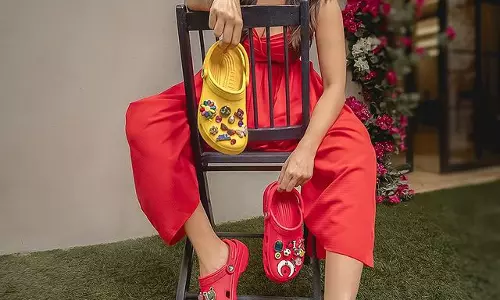 Mesmerizing Clicks of Mrunal Thakur