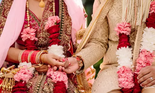 పెళ్లైన 6 రోజులకే తల్లైంది.. కట్ చేస్తే ట్విస్టులే ట్విస్టులు