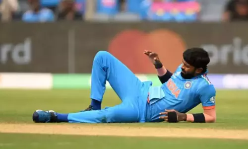 షాకింగ్.. కివీస్ తో మ్యాచ్ ఆల్ రౌండర్ దూరం.. కోలుకునేదెప్పుడో?