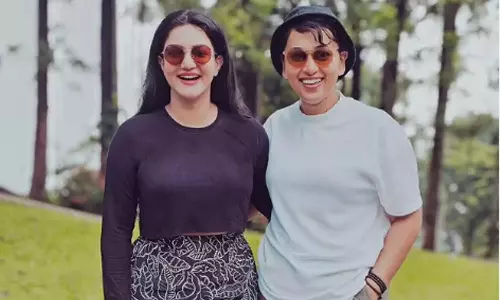 18 ఏళ్ల కెరీర్ లో  హ‌నీ రోజ్ కి  అలాంటి అనుభూతి!