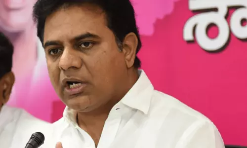 సీఎం గా కేటీయార్ : వ్యూహం మార్చిన బీయారెస్!