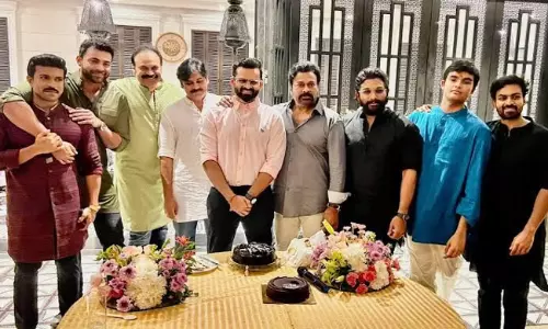 మెగా ఫ్యామిలీ క్రికెట్ టీం.. మ్యాచ్​ ప్లాన్ చేయాలట!